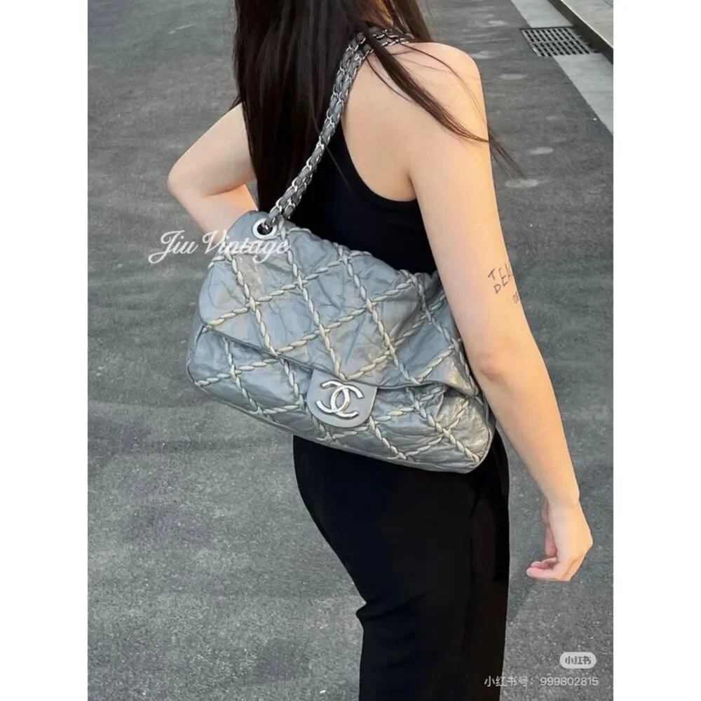Chanel Women Pre-Loved Bag Very Good Condition - Picture 8 of 9